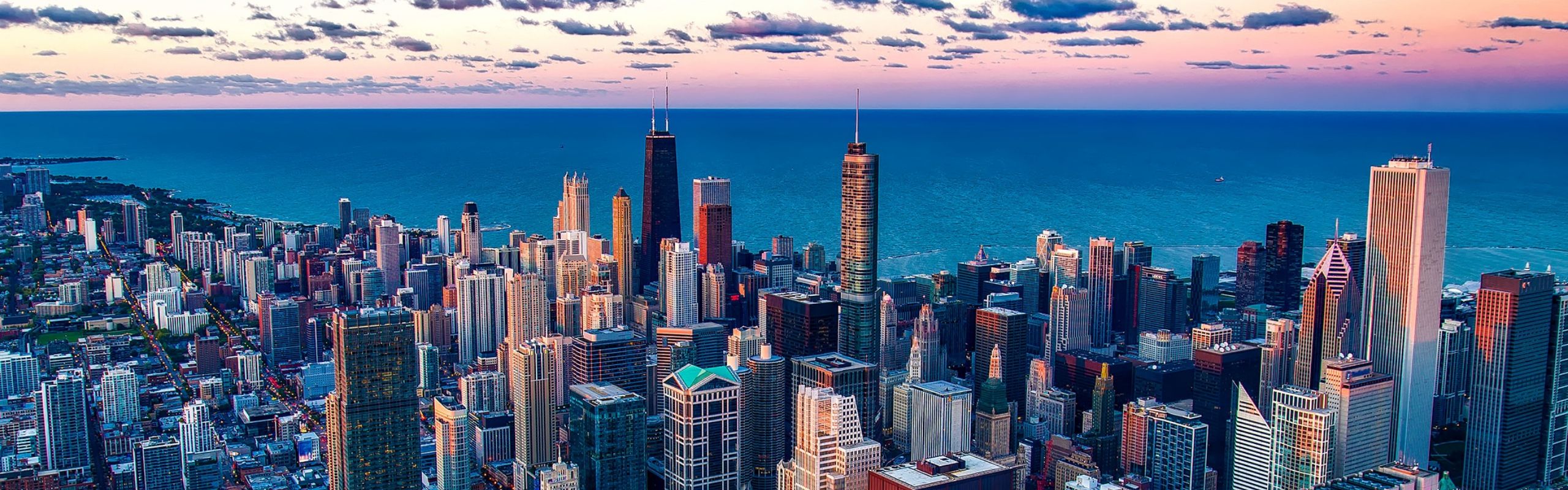 chicago skyline overlooking lake