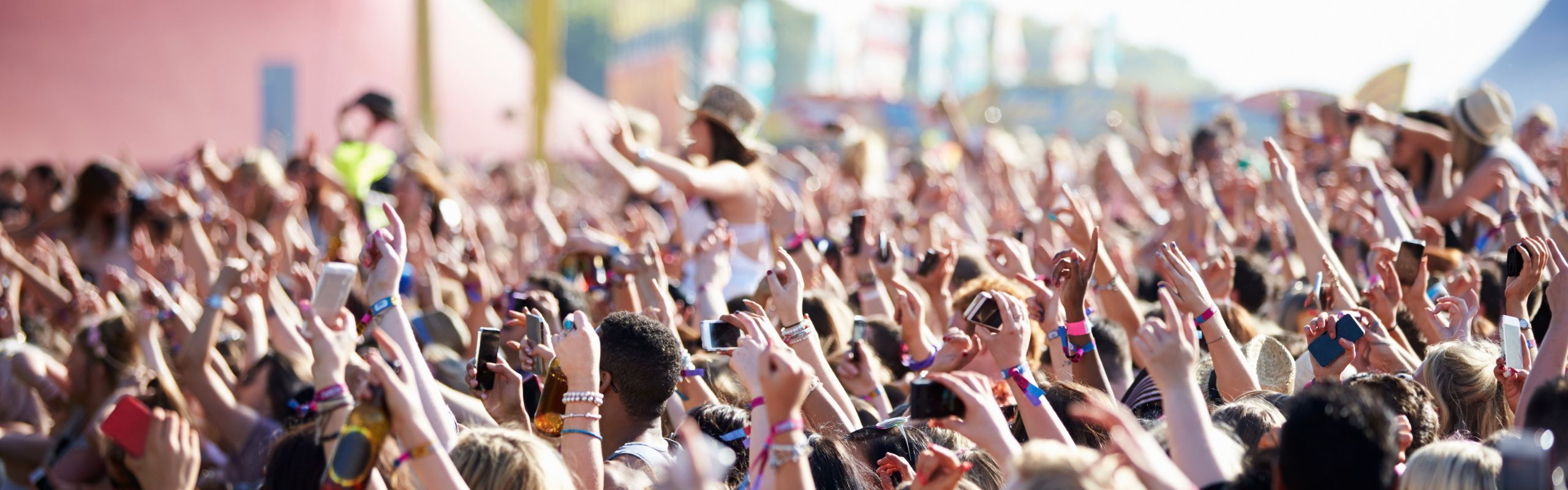 Glastonbury 2024: Celebrating Global Music Talent with Simplified Immigration for Artists via the Permit Free Festival List