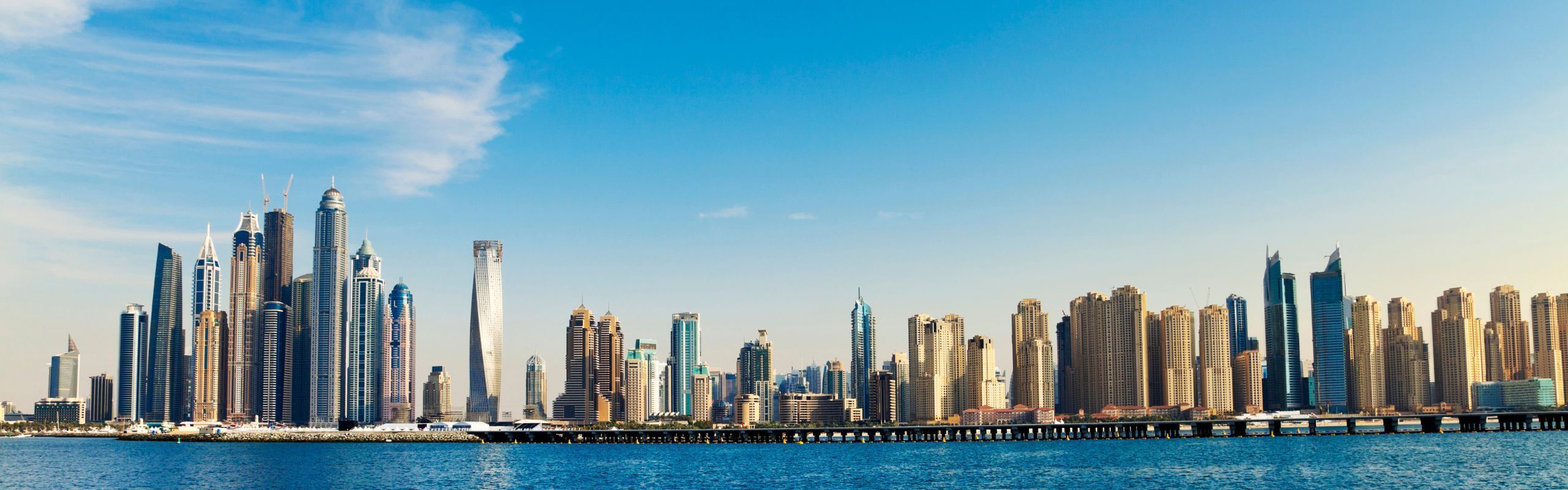 Khaleej Times: $100,000 H-1B Visa Fee to Boost Demand for UAE's Golden, Freelance, Remote Work Visas