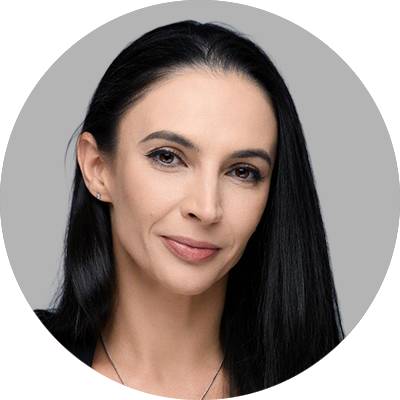 Photo of Elena Caron