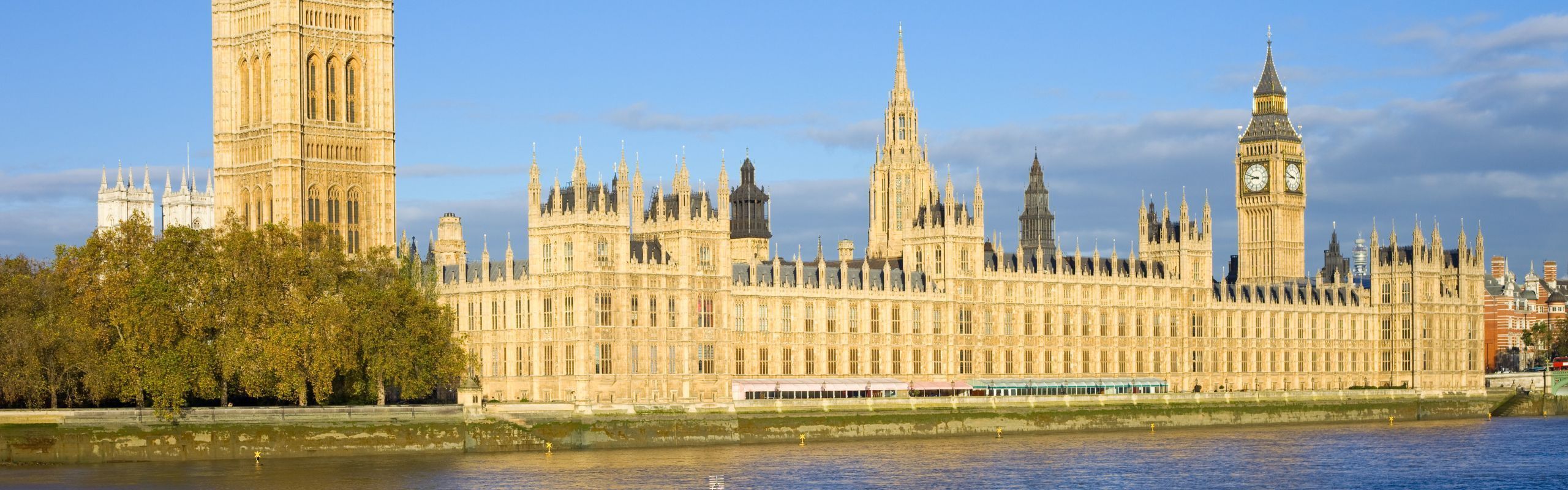 Reuters: High UK Visa Costs Deter International Scientists and Engineers